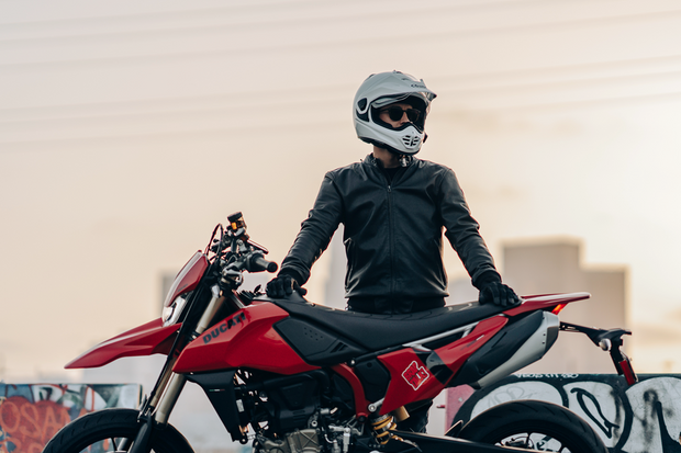 <h3>Off-Road Helmets</h3>