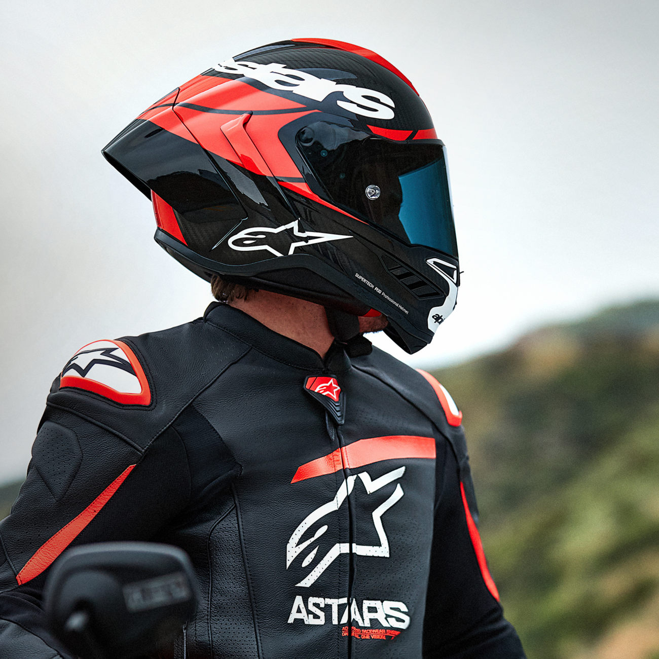 AlpineStars Supertech R10 Helmet - Element - Carbon/Red/White image 7