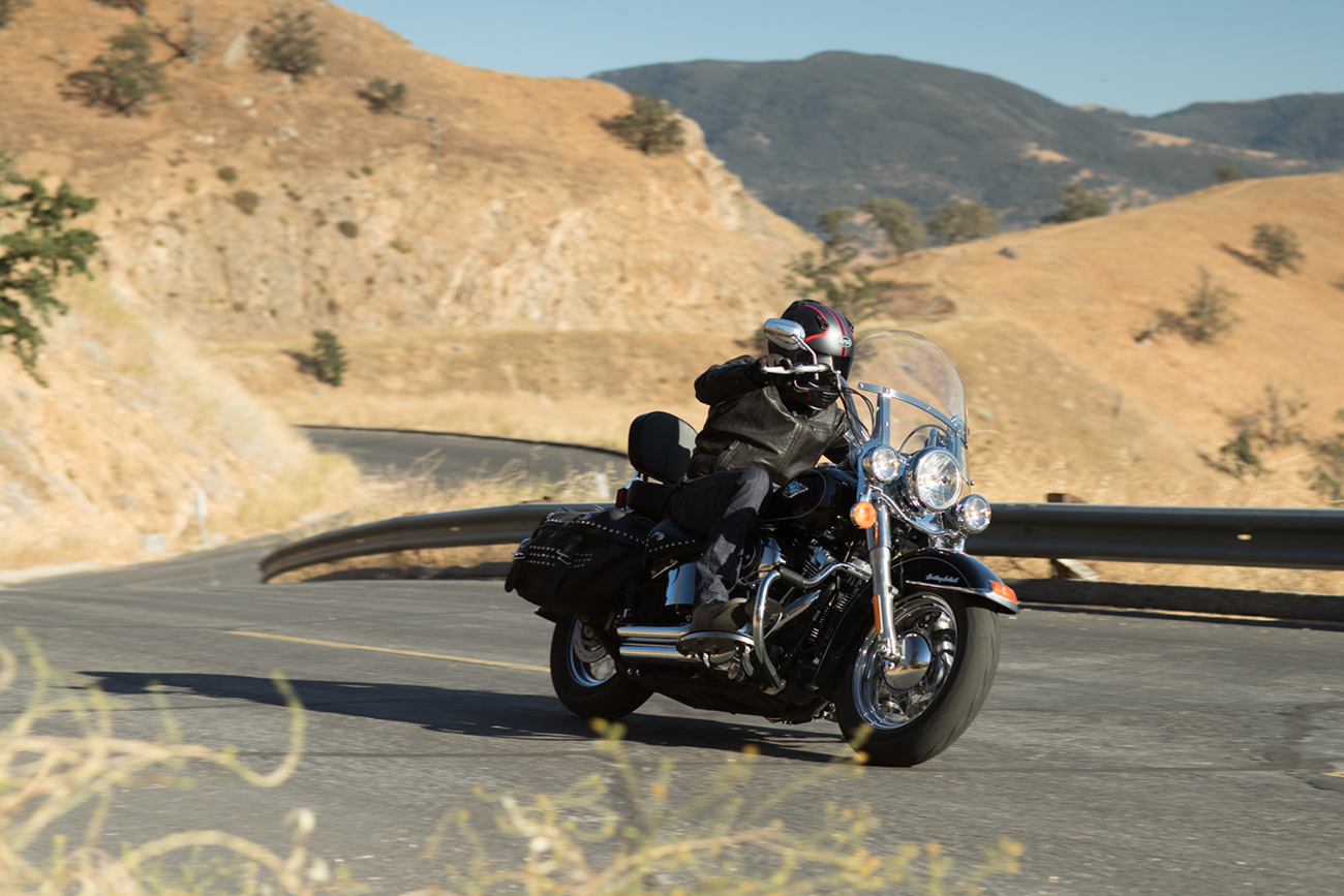 Bridgestone Battlecruise H50 Tires
