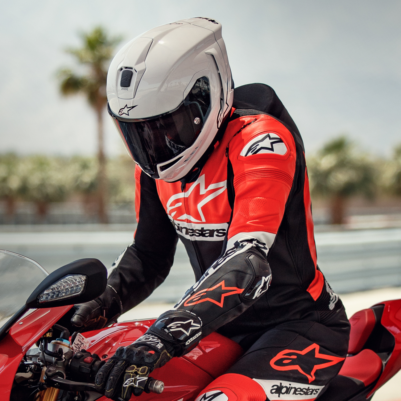 AlpineStars Supertech R10 Helmet - Solid - Gloss White image 7